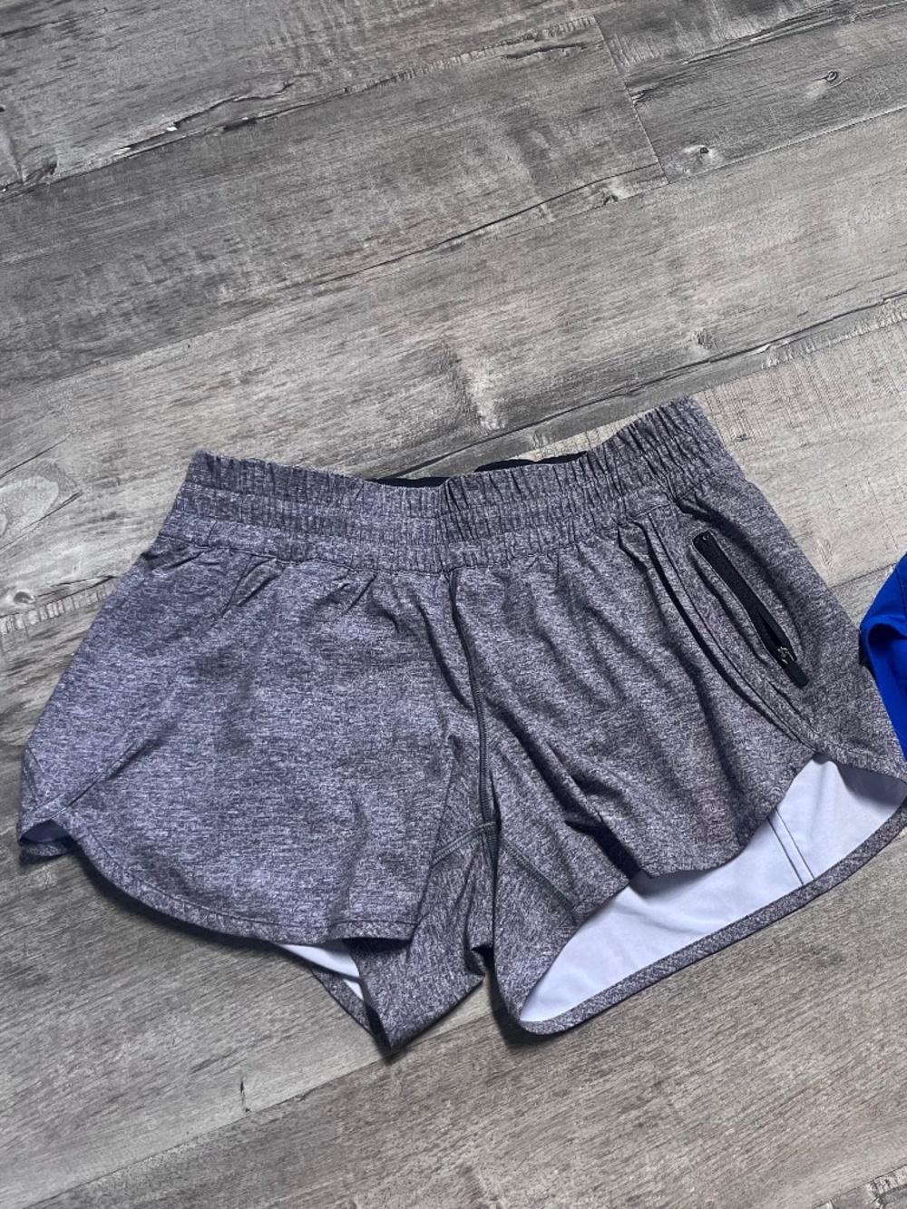 lululemon track that shorts size 8 grey athletic casual